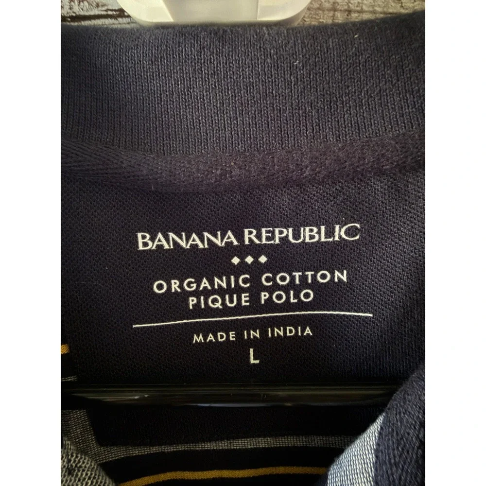 Banana Republic brand banana